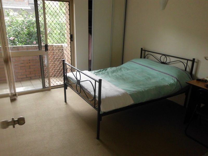 5/8 Carr Street, St Lucia QLD 4067