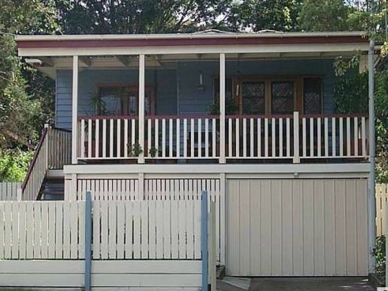 22 Greenlaw Street, Indooroopilly QLD 4068