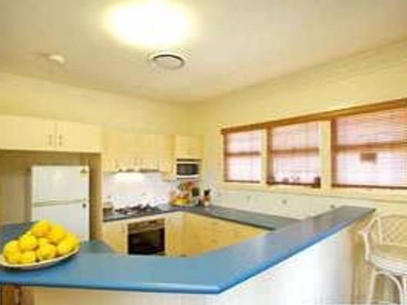 22 Greenlaw Street, Indooroopilly QLD 4068