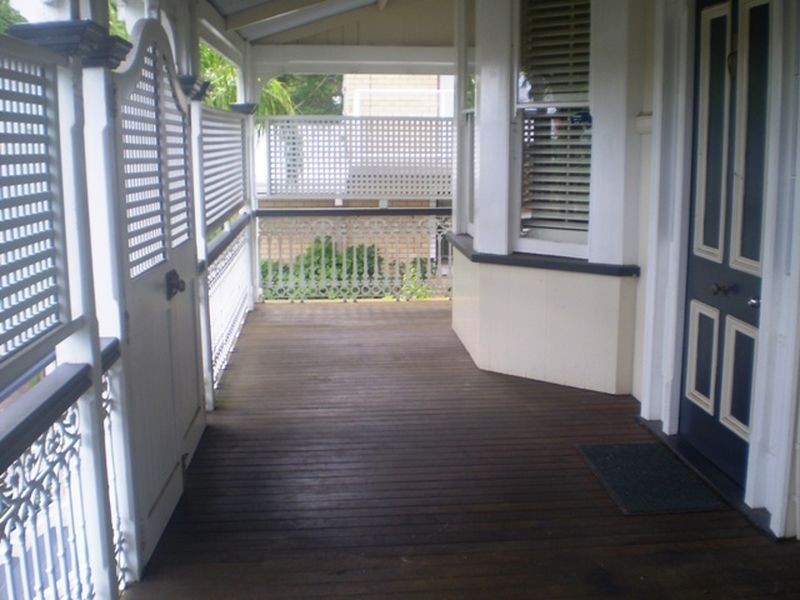 23 Ascog Terrace, Toowong QLD 4066