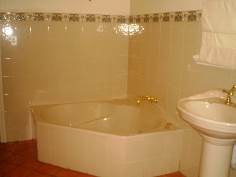 23 Ascog Terrace, Toowong QLD 4066