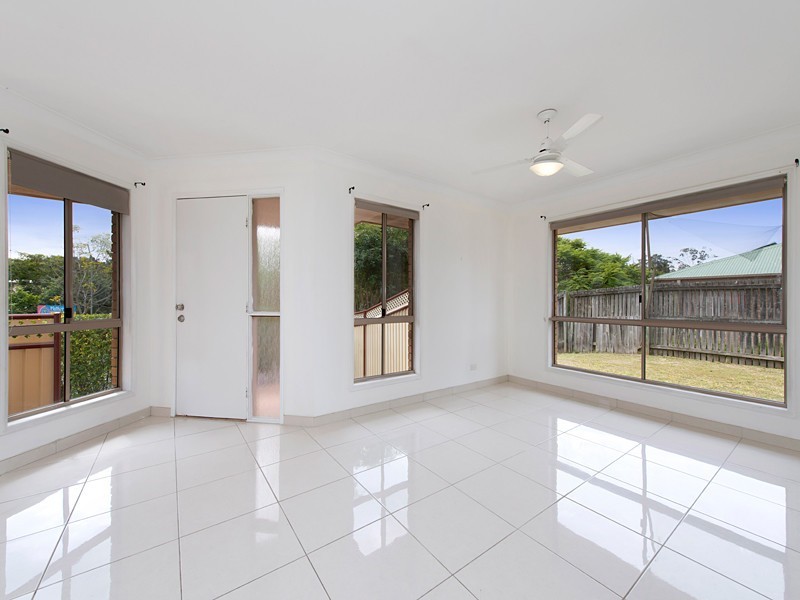 1/27 Sugarwood Street, Bellbowrie QLD 4070