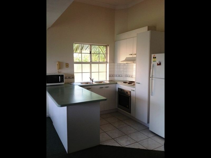 3/11 Sir Fred Schonell Drive, St Lucia QLD 4067