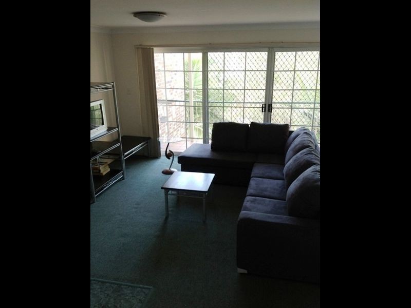3/11 Sir Fred Schonell Drive, St Lucia QLD 4067