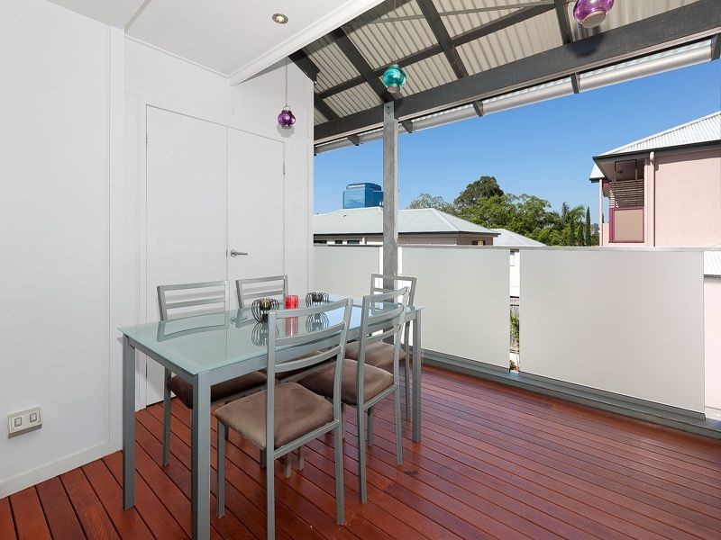 4/40 Macdonnell Street, Toowong QLD 4066