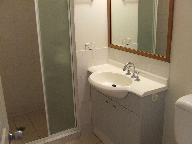 8/18 Morrow Street, Taringa QLD 4068