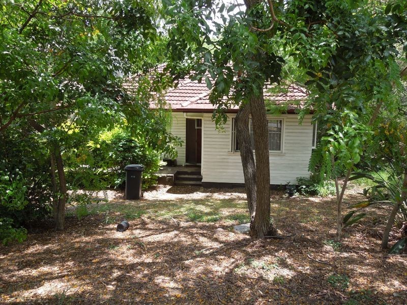 57 Dell Road, St Lucia QLD 4067