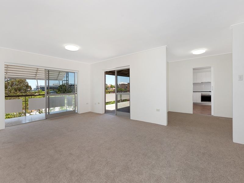 8/15 Grove Street, Toowong QLD 4066