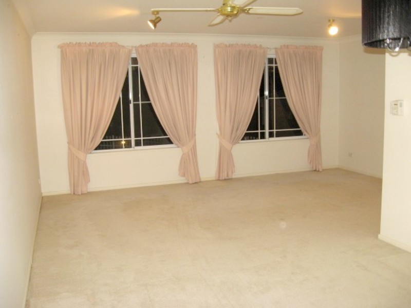 13/60 Gubberley Street, Kenmore QLD 4069