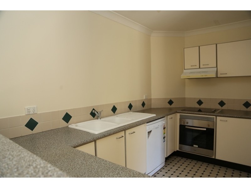 8/470 Milton Road, Auchenflower QLD 4066