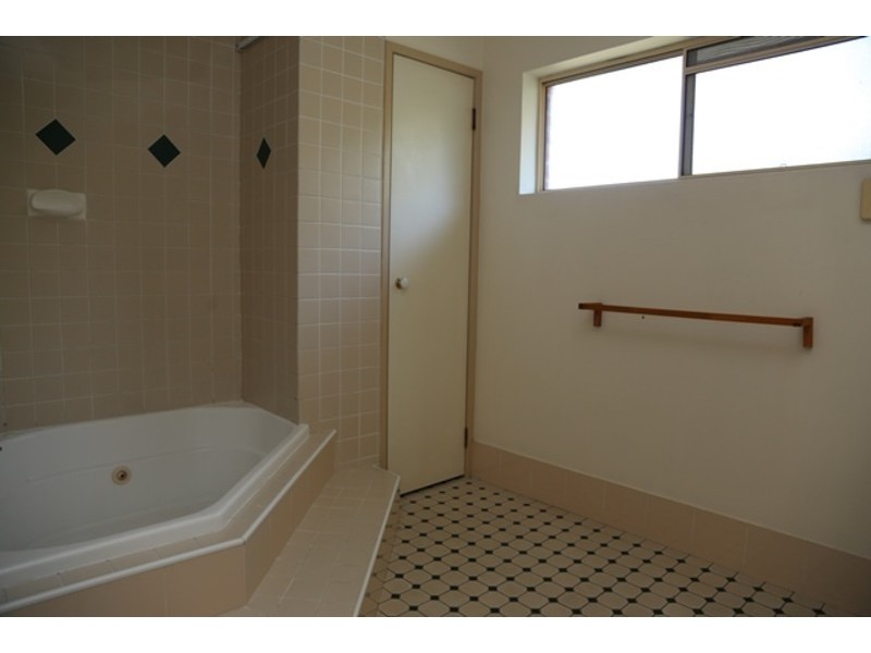 8/470 Milton Road, Auchenflower QLD 4066