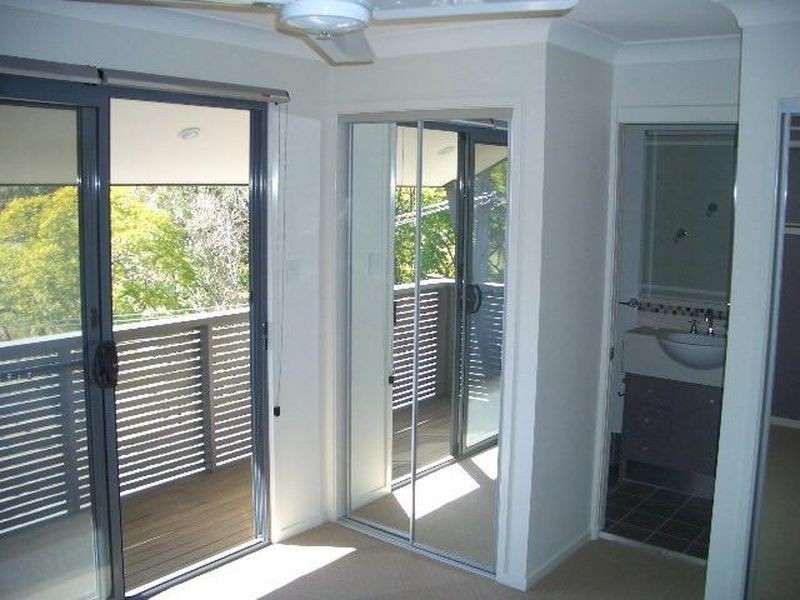 4/37 Indooroopilly Road, Taringa QLD 4068