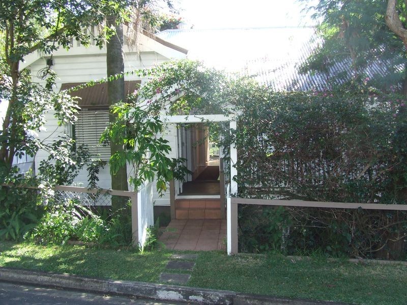 83 Agnes Street, Auchenflower QLD 4066