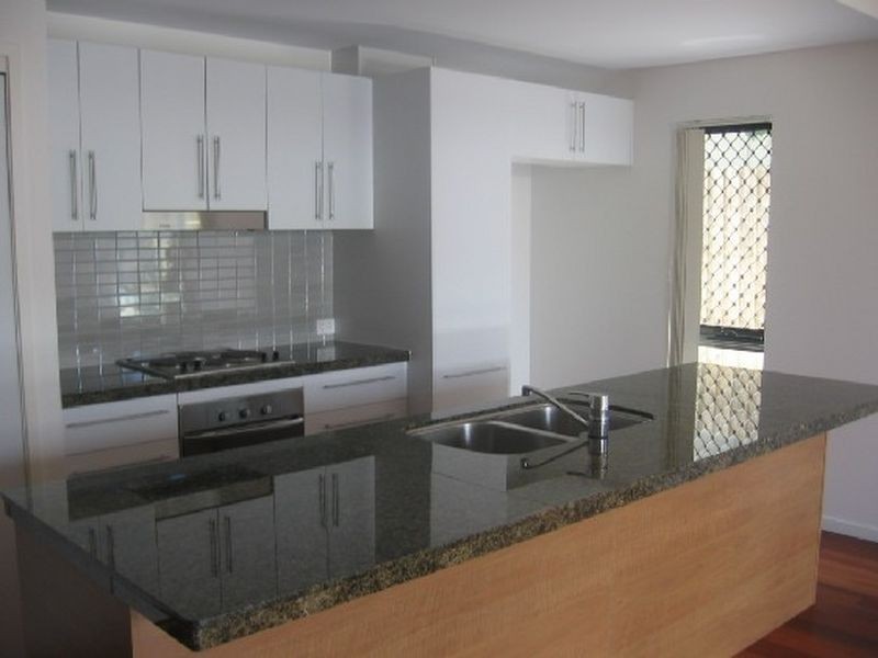 2/16 Cadell Street, Toowong QLD 4066