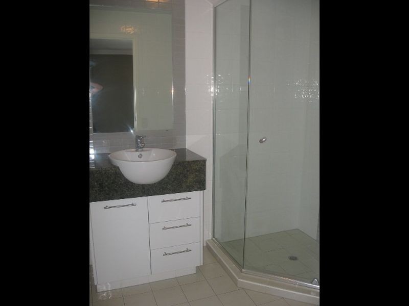 2/16 Cadell Street, Toowong QLD 4066