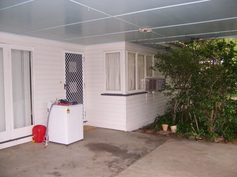 215 Carmody Road, St Lucia QLD 4067