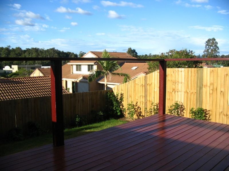 4/52 Golden Crest Place, Bellbowrie QLD 4070