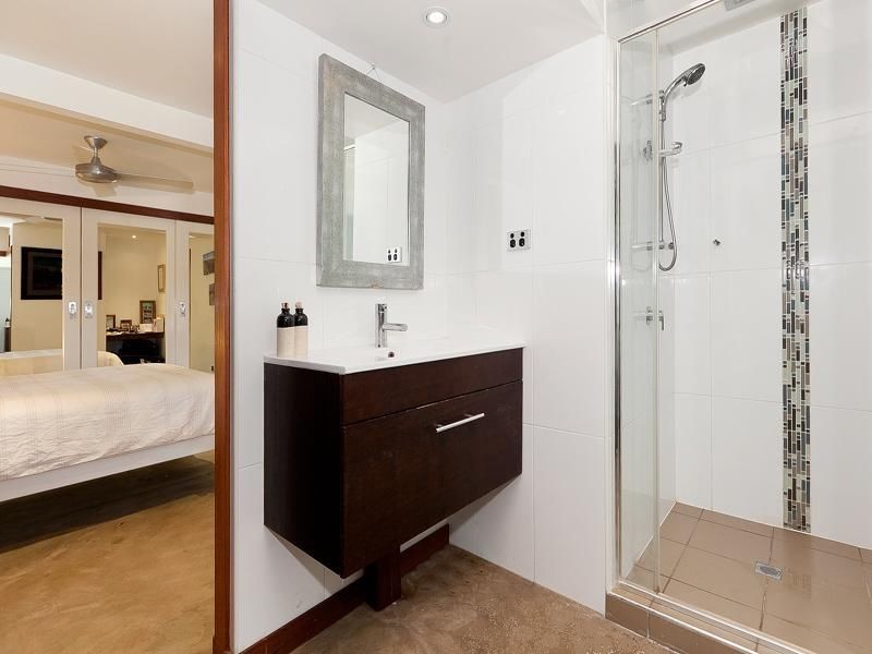 136 Ashgrove Avenue, Ashgrove QLD 4060