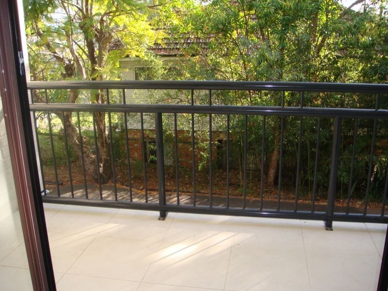 1/54 Brisbane Street, St Lucia QLD 4067