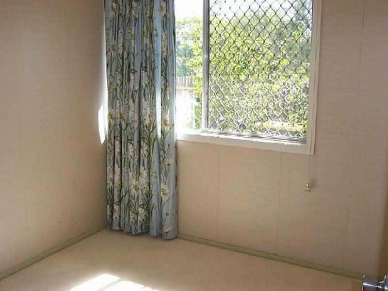 4 Whitian Street, Chapel Hill QLD 4069