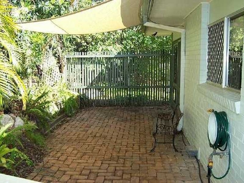 4 Whitian Street, Chapel Hill QLD 4069