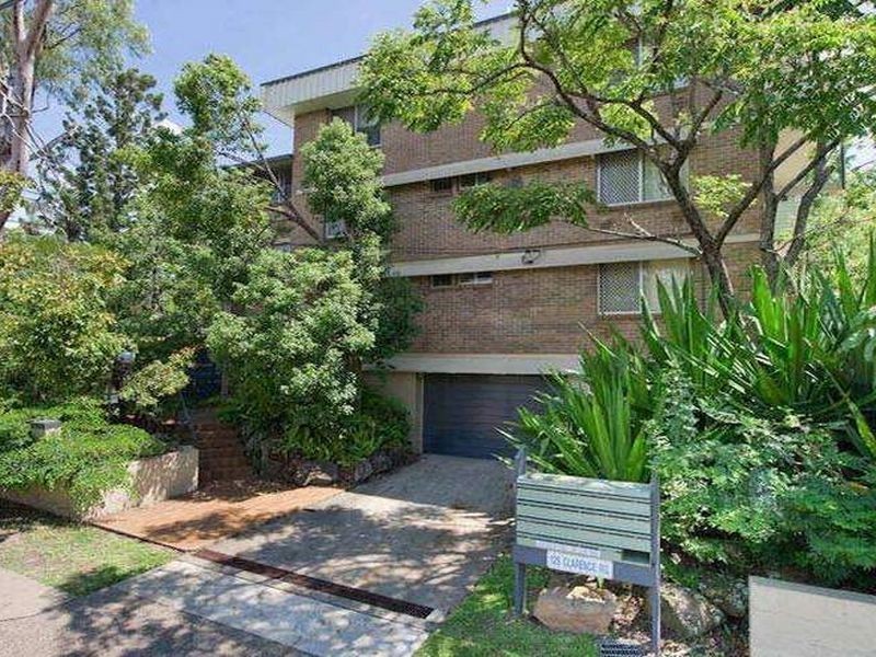 17/125 Clarence Road, Indooroopilly QLD 4068