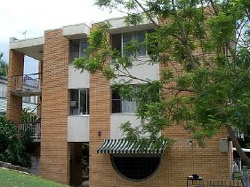 2/9 Broomfield Street, Taringa QLD 4068