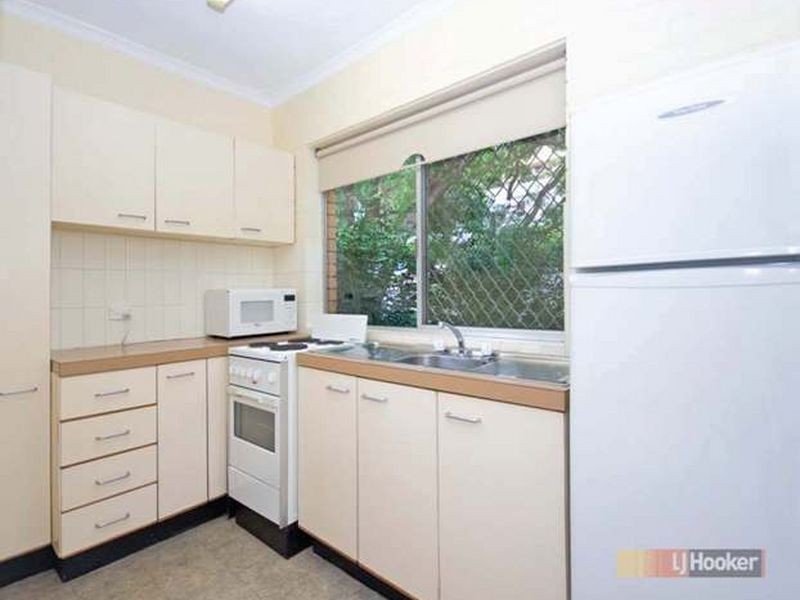 6/104 Gailey Road, St Lucia QLD 4067