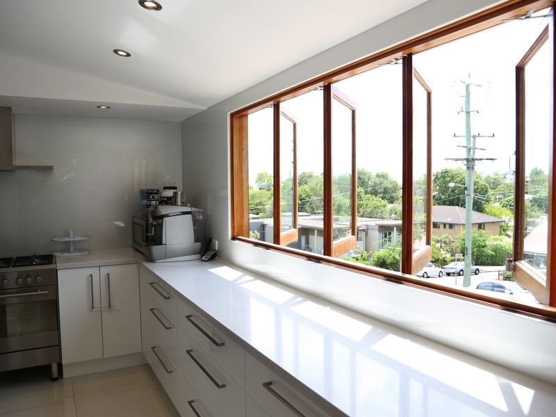 4/23 Woodstock Road, Toowong QLD 4066