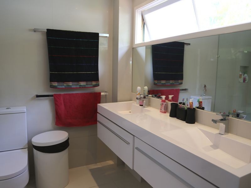 4/23 Woodstock Road, Toowong QLD 4066