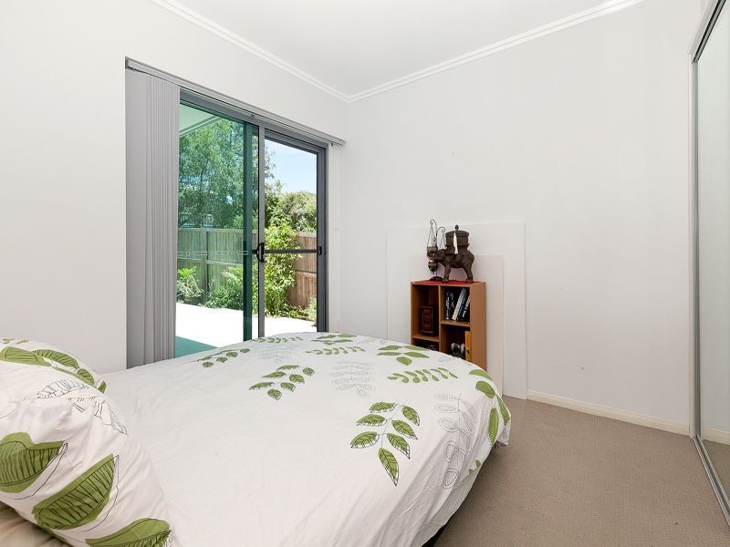4/51 Lambert Road, Indooroopilly QLD 4068