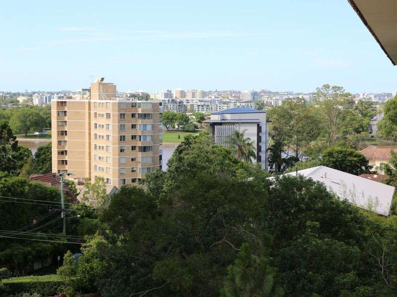 34/68 Bellevue Terrace, St Lucia QLD 4067