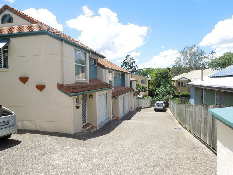 1/106 Whitmore Street, Taringa QLD 4068