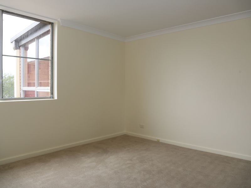 19/136 Macquarie Street, St Lucia QLD 4067