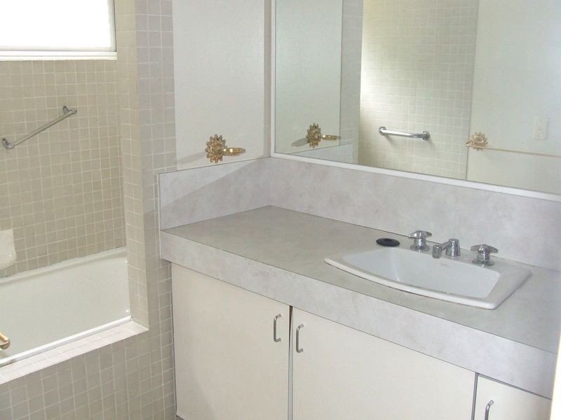 4/64 Swann Road, Taringa QLD 4068