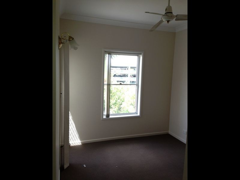 4/12 Augustus Street, Toowong QLD 4066