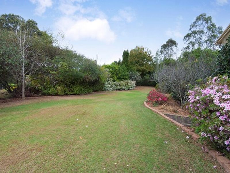 25 Bunya Lakes Court, Bunya QLD 4055