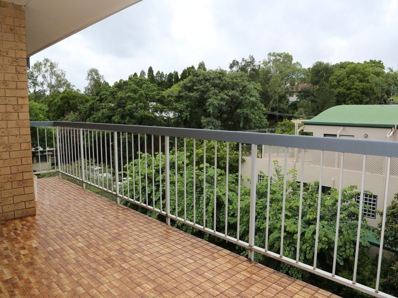 9/18 Vincent Street, Indooroopilly QLD 4068