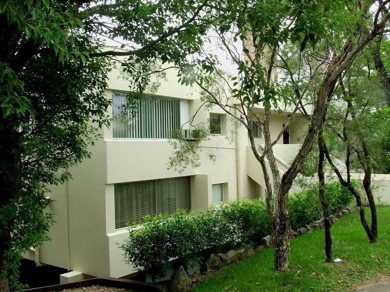 4/64 Swann Road, Taringa QLD 4068