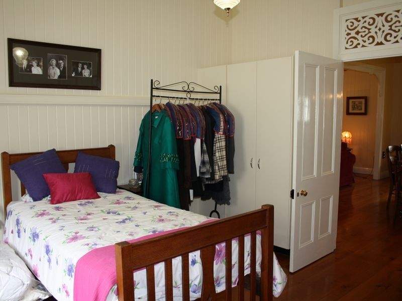 65 Broomfield Street, Taringa QLD 4068