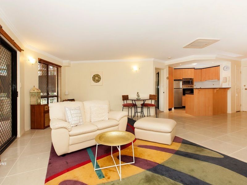 9/117-121 Sir Fred Schonell Drive, St Lucia QLD 4067