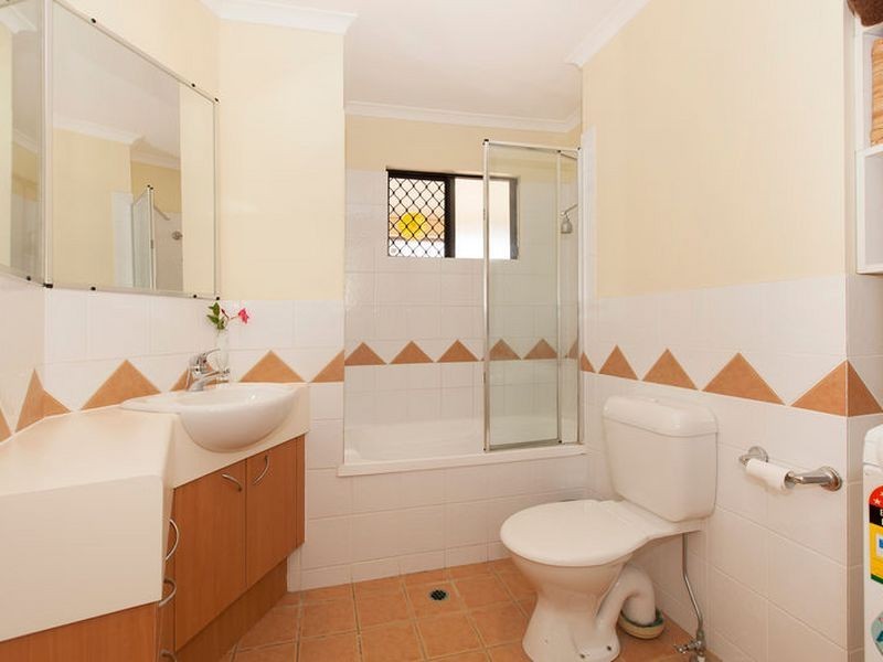 9/117-121 Sir Fred Schonell Drive, St Lucia QLD 4067