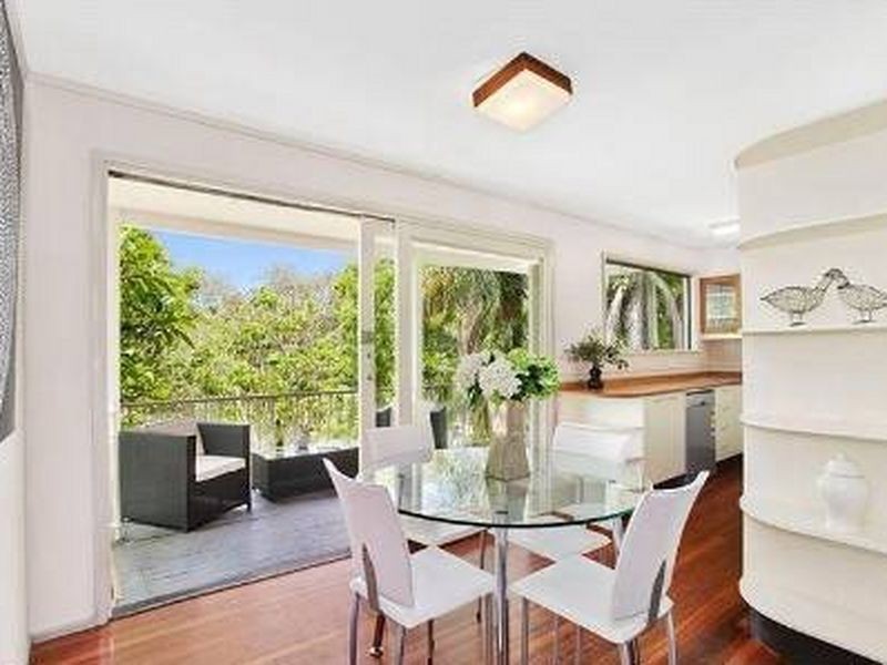 19 Rialanna Street, Kenmore QLD 4069