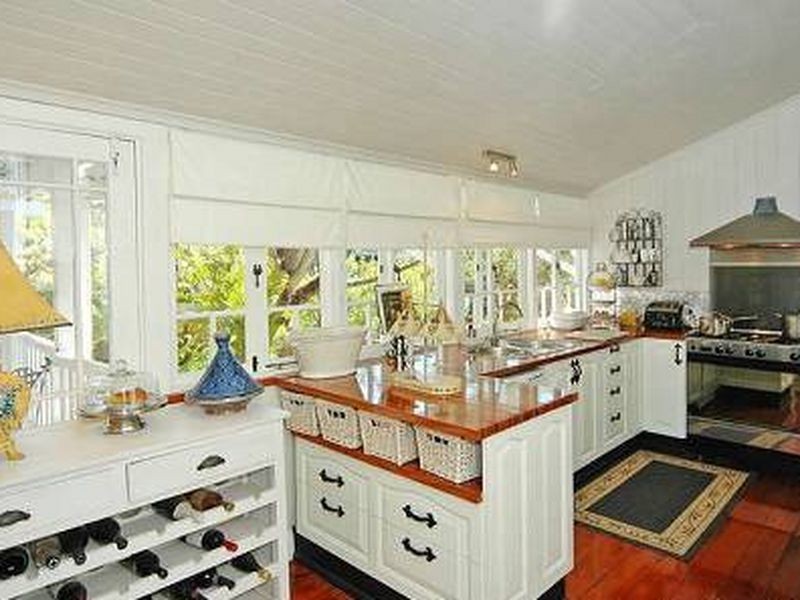 3 Kings Road, Taringa QLD 4068