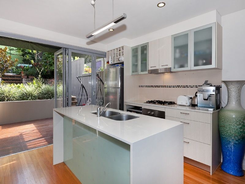 63A Douglas Street, St Lucia QLD 4067