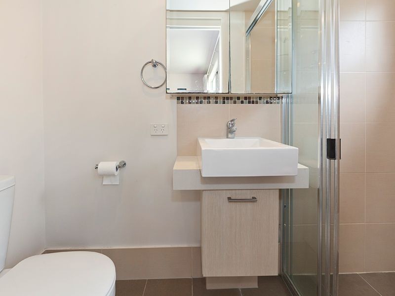 63A Douglas Street, St Lucia QLD 4067