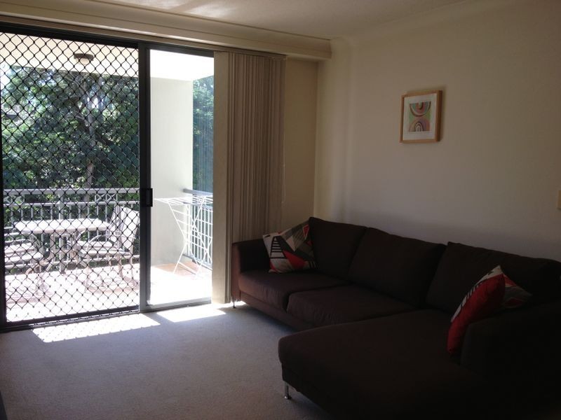 96/300 Sir Fred Schonell Drive, St Lucia QLD 4067