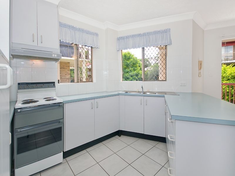 2/93 Oxford Terrace, Taringa QLD 4068