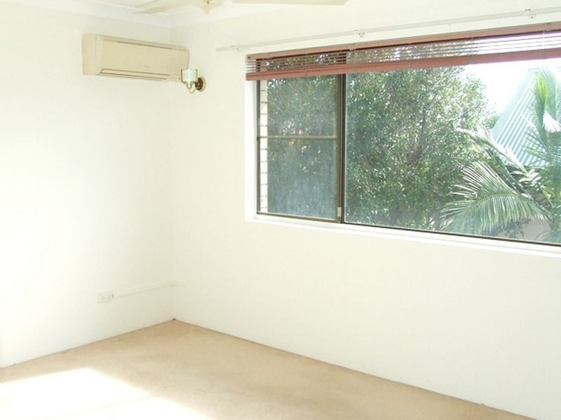 1/54 Durham Street, St Lucia QLD 4067