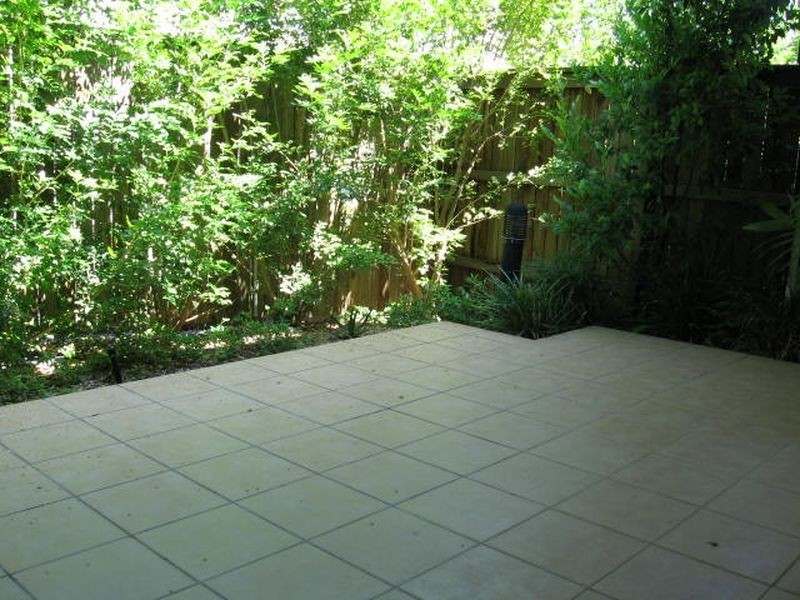 5 Kensington Terrace, Toowong QLD 4066